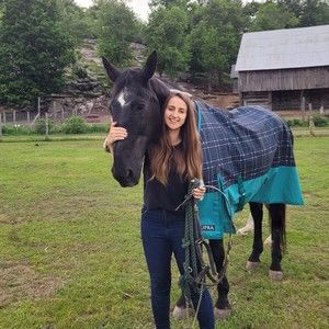 Meet your Posher, Lucy